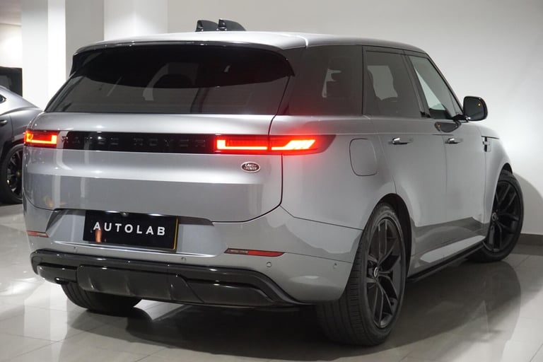 2023 Land Rover Range Rover Sport 3.0 D300 MHEV Dynamic SE SUV 5dr Diesel Auto 4WD Euro 6 (s/s) (...