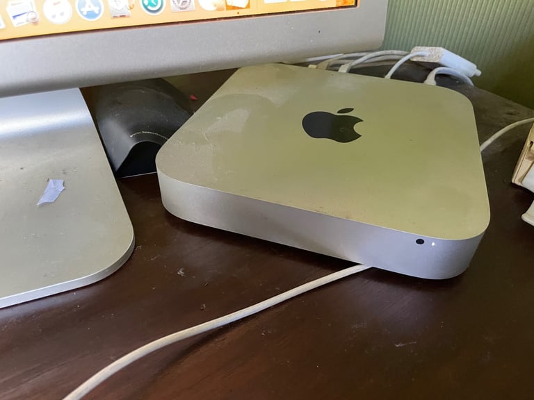 Apple Mac mini bundle 