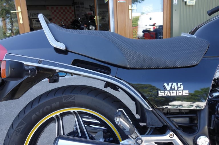 Honda VF 750S Sabre 1983/Y