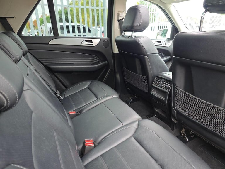 MERCEDES-BENZ GLE CLASS 3.0 GLE350d V6 AMG Line (Premium) G-Tronic 4MATIC Euro