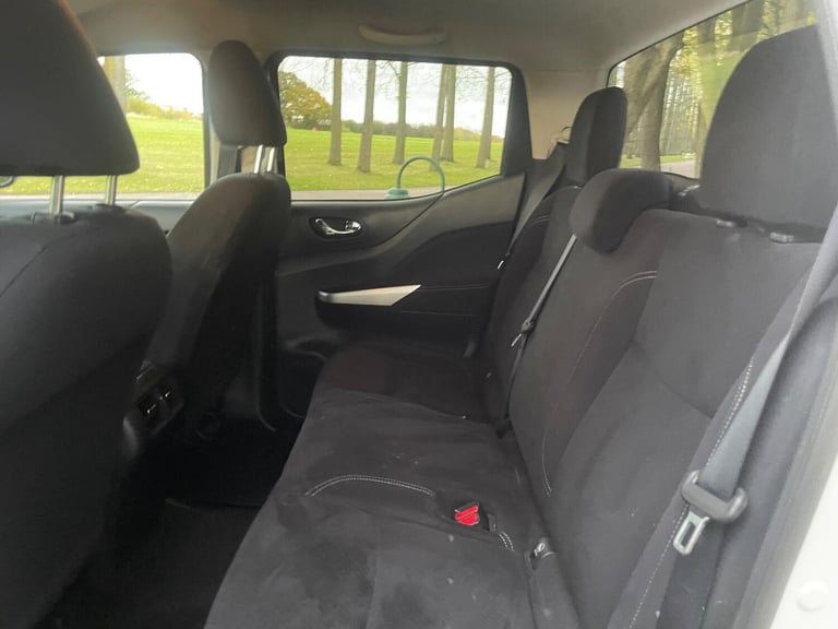 2016 Nissan Navara 2.3 dCi Acenta+ 4WD Euro 6 (s/s) 4dr PICK UP Diesel Manual
