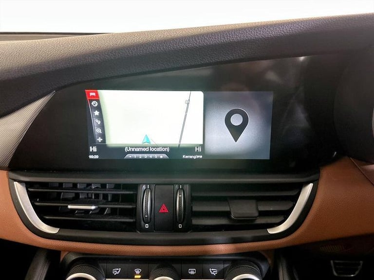 2017 Alfa Romeo Giulia 2.0 TB 280 Veloce 4dr Auto SALOON PETROL Automatic