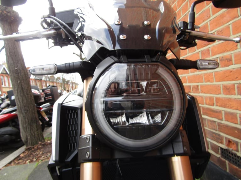 HONDA CB 650 R FANTASTIC CONDITION , FULL HONDA HISTORY, GB RACING COVERS, 2021