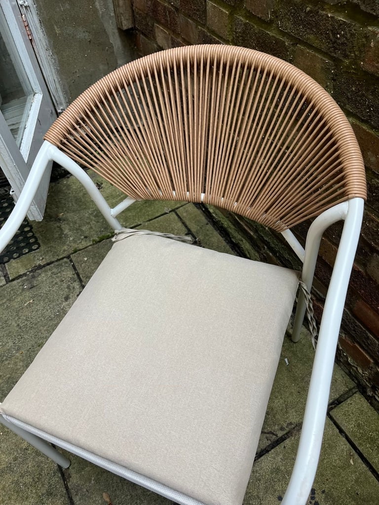 Garden Balcony Patio chairs and table 