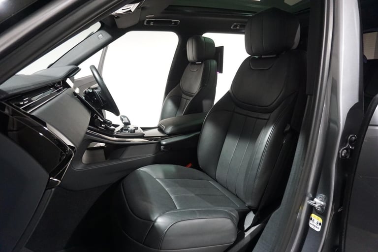 2023 Land Rover Range Rover Sport 3.0 D300 MHEV Dynamic SE SUV 5dr Diesel Auto 4WD Euro 6 (s/s) (...