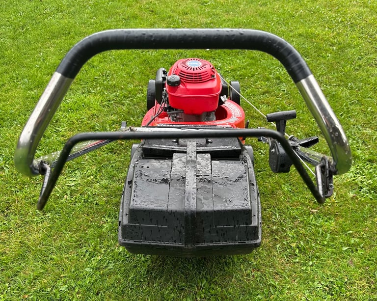 Honda 20”cut Rover alloy deck petrol lawnmower super condition mower lifts wet grass Fully serviced 