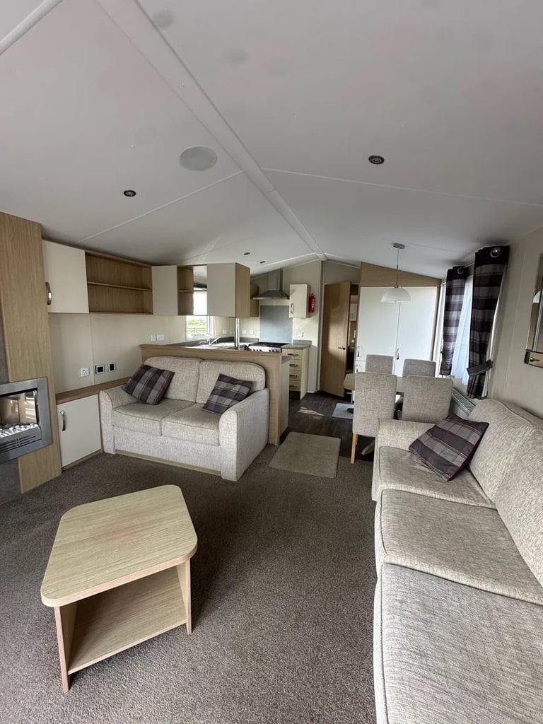 Stunning static caravan - Own by repaying per month! Useable 12 months per year
