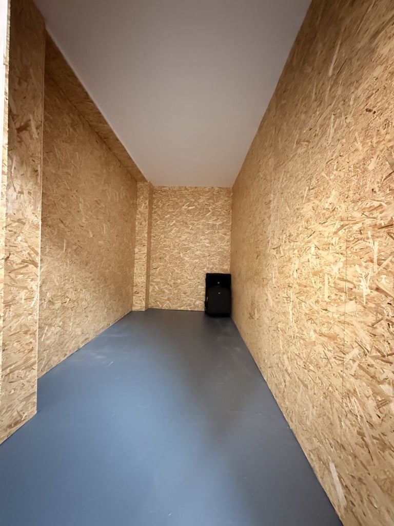 image for Large 69 sq ft Storage Unit – Town Centre Harrogate (24 hr Access, No Deposit)