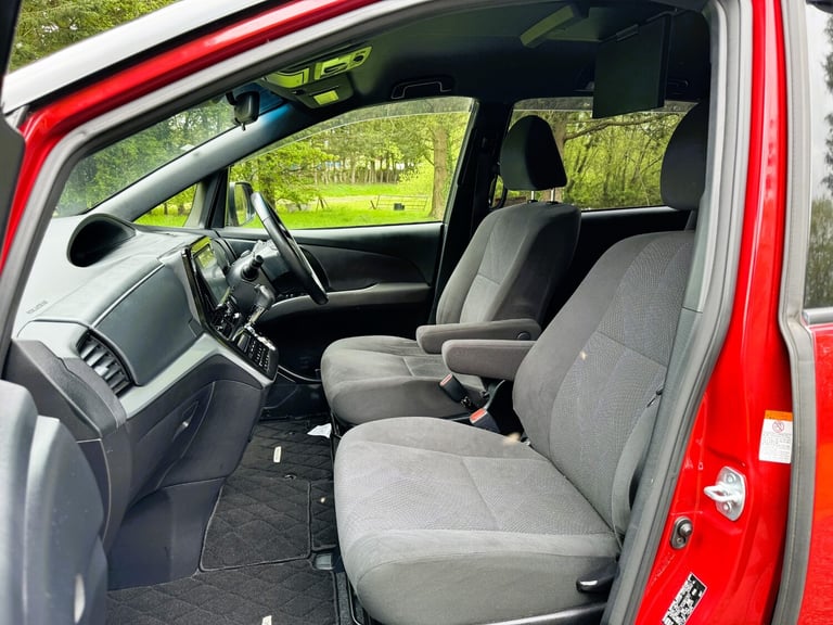 FRESH IMPORT 66 PLATE NEW SHAPE TOYOTA ESTIMA AERAS PETROL 4WD ULEZ COMPLIANT