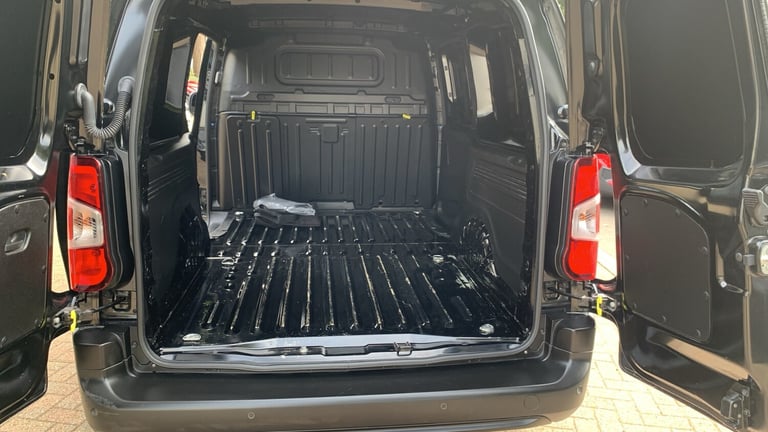 2024 Peugeot Partner 1.5 BlueHDi 950 Professional Long Panel Van 6dr Diesel Manual LWB Euro 6 (s ...