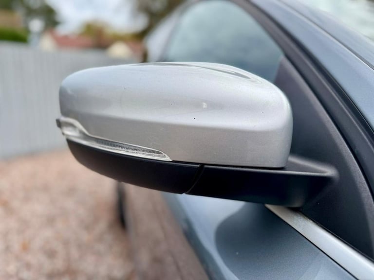 2016 65 VOLVO XC60 2.0 D4 R-DESIGN LUX NAV SUV 5DR DIESEL AUTO EURO 6 (S/S) (190