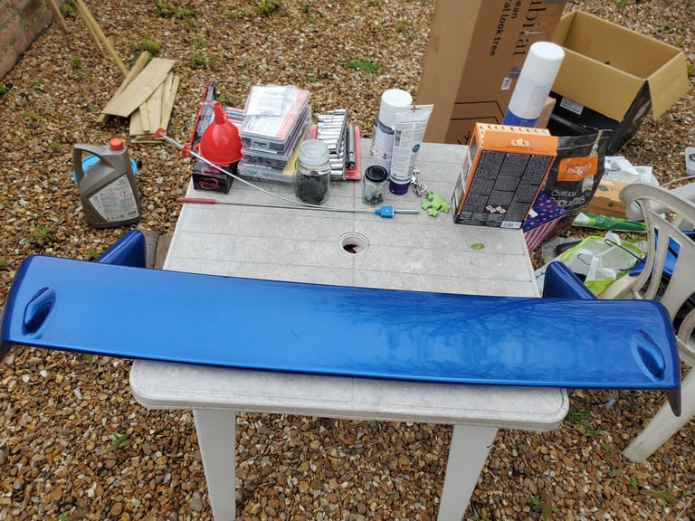 Subaru UK300 spolier in need of repair
