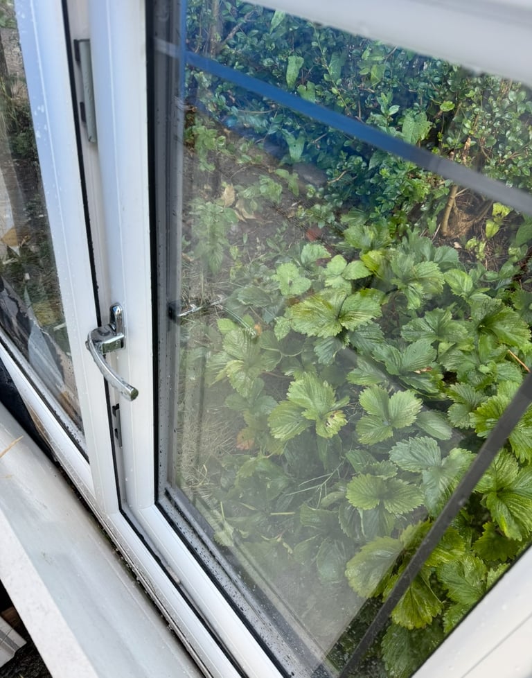 Like new Anthracite Grey Window x2