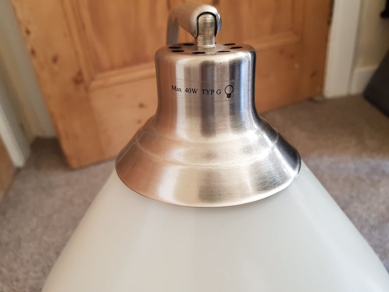 Table lamp