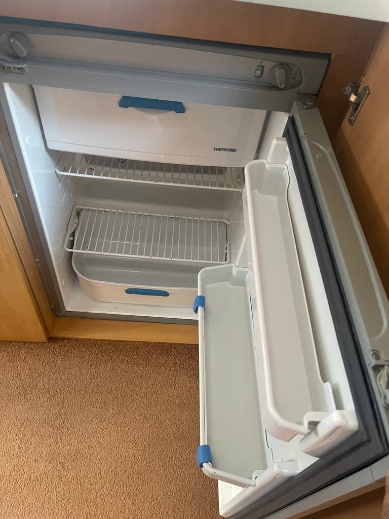 Swift Charisma 2005 4 berth 