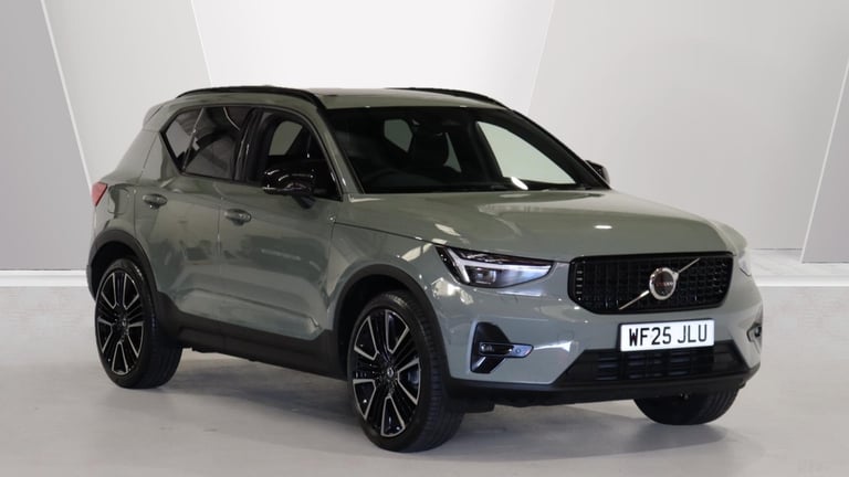 image for 2025 Volvo XC40 B3 (P) Ultra dark (Sunroof, Harman Kardon, 360 Camera) ESTATE Petrol/Electric Hyb...