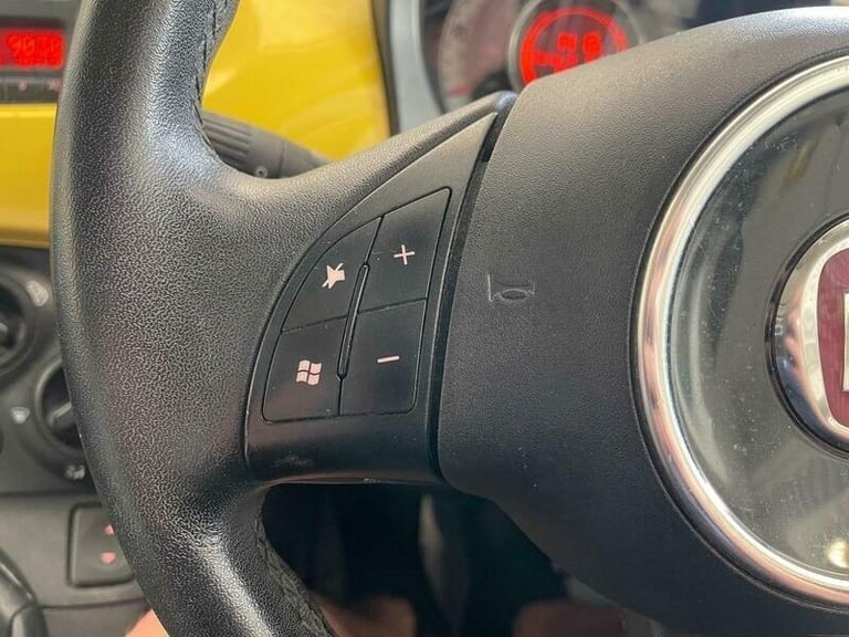 2009 Fiat 500 1.2 Lounge Euro 5 (s/s) 3dr HATCHBACK Petrol Manual