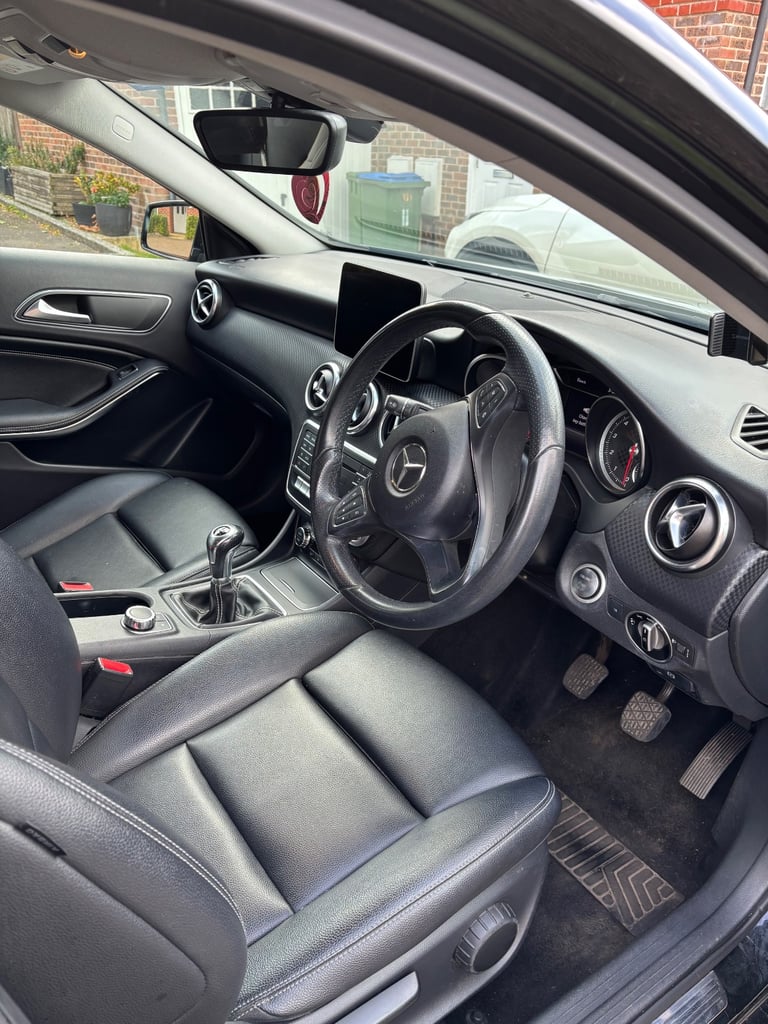 Mercedes-Benz, A CLASS, Hatchback, 2017, Manual, 1595 (cc), 5 doors