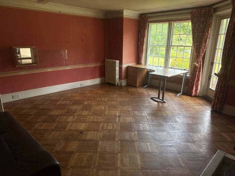 6 bedroom property for rent 