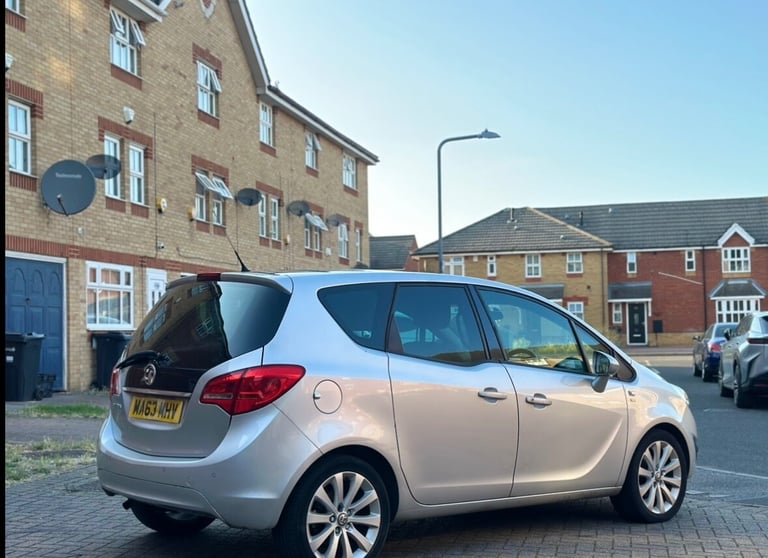 2013 Vauxhall Meriva 1.4i 16V SE 5dr MPV Petrol Manual