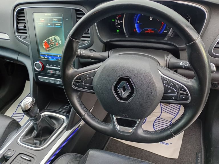 2016 Renault Megane 1.6 dCi Signature Nav Hatchback 5dr Diesel Manual Euro 6 (s/s) (130 ps) Hatch...