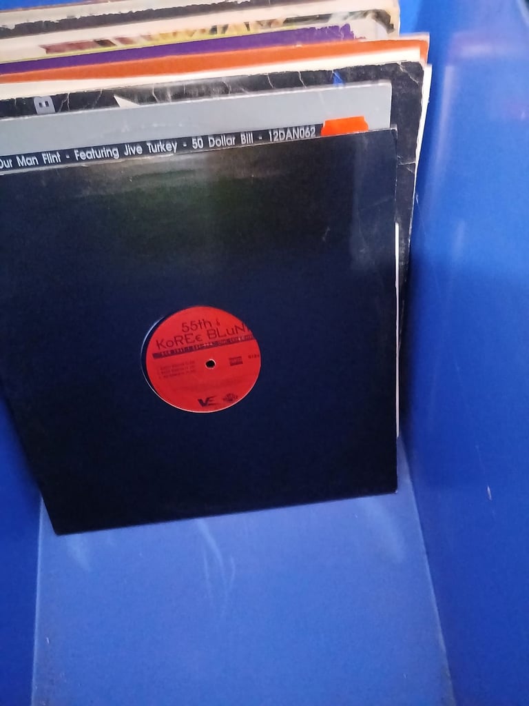 700 records hip hop White labels disco pop rock reggae electronic and more 