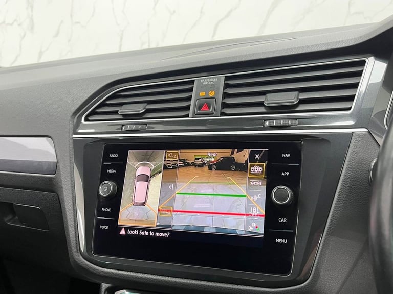 2020 Volkswagen Tiguan 2.0 TDI R-Line Tech SUV 5dr Diesel DSG 4Motion Euro 6 (s/s) (150 ps) ESTAT...