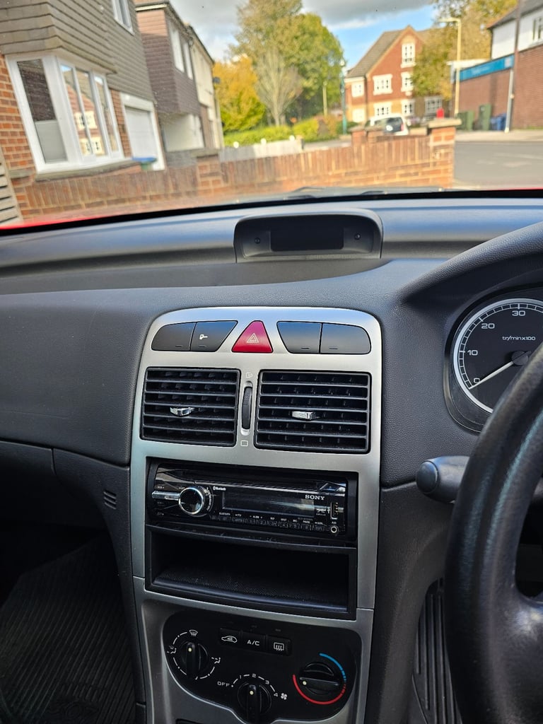 Peugeot, 307, Hatchback, 2002, Manual, 1997 (cc), 5 doors