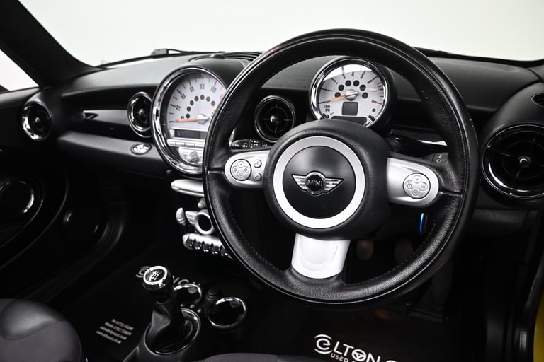 2009 MINI Convertible 1.6 Cooper 2dr CONVERTIBLE PETROL Manual