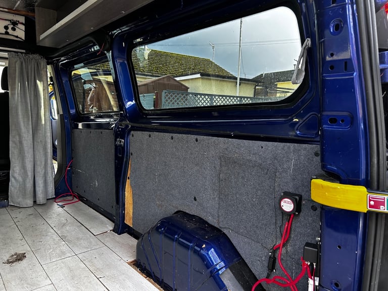 Transit Custom. 2016.