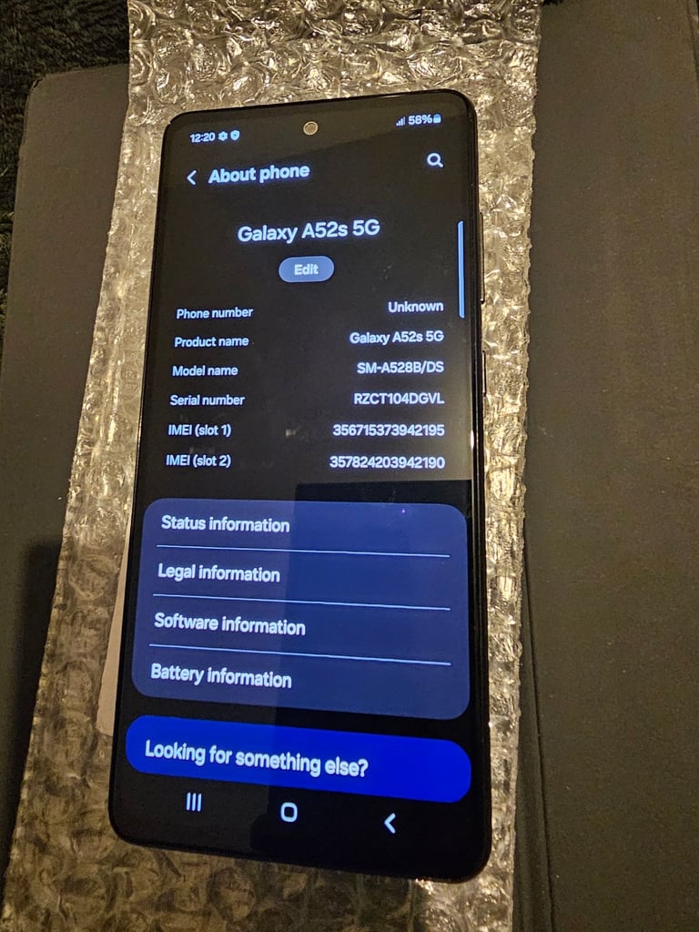 Samsung a52s 5g 128gb dual sim unlocked £80