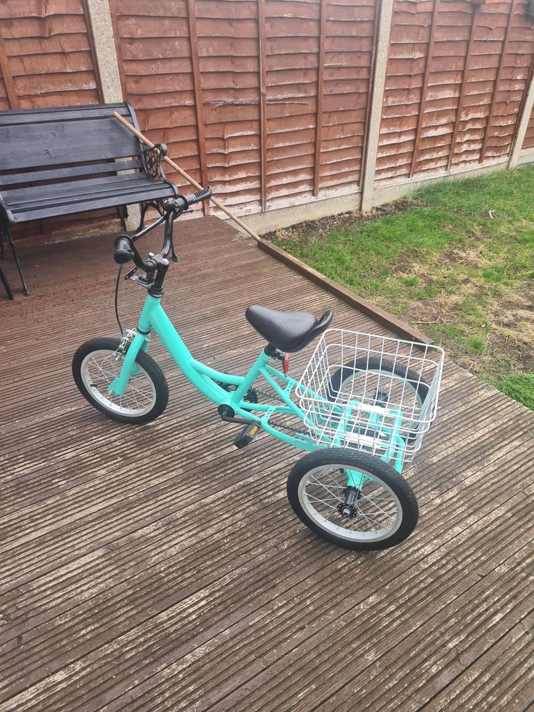 3 wheeled kids bike 