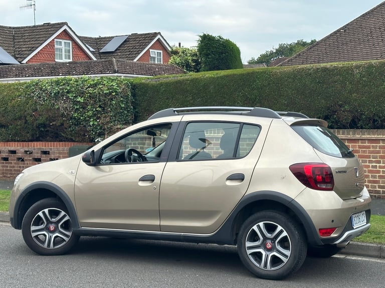 LEFT HAND DRIVE 2019 DACIA SANDERO STEPWAY 0.9 TCE PETROL [SPANISH PLATES] LHD