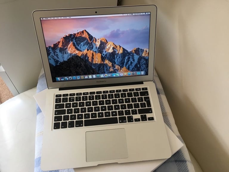 image for Apple MacBook Air 2015 1.6GHz, 256GB SSD