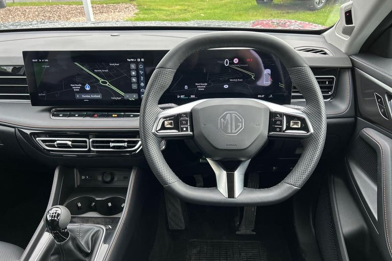2025 MG MG HS 1.5 T-GDI Trophy 5dr ESTATE PETROL Manual