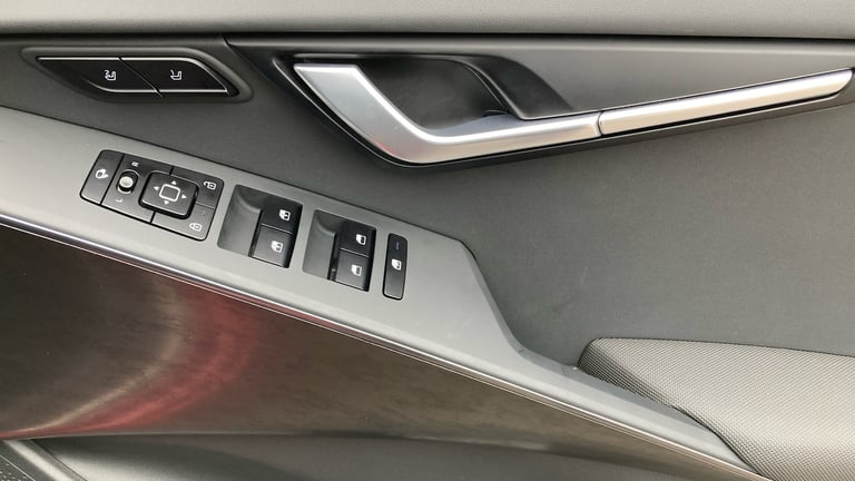 2025 Kia Niro 1.6 GDi 127 Hybrid 4 5dr DCT Hybrid Estate Estate Hybrid Automatic