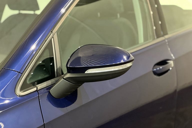 2021 21 VOLKSWAGEN GOLF 1.5 TSI LIFE HATCHBACK 5DR PETROL MANUAL EURO 6 (S/S) (1