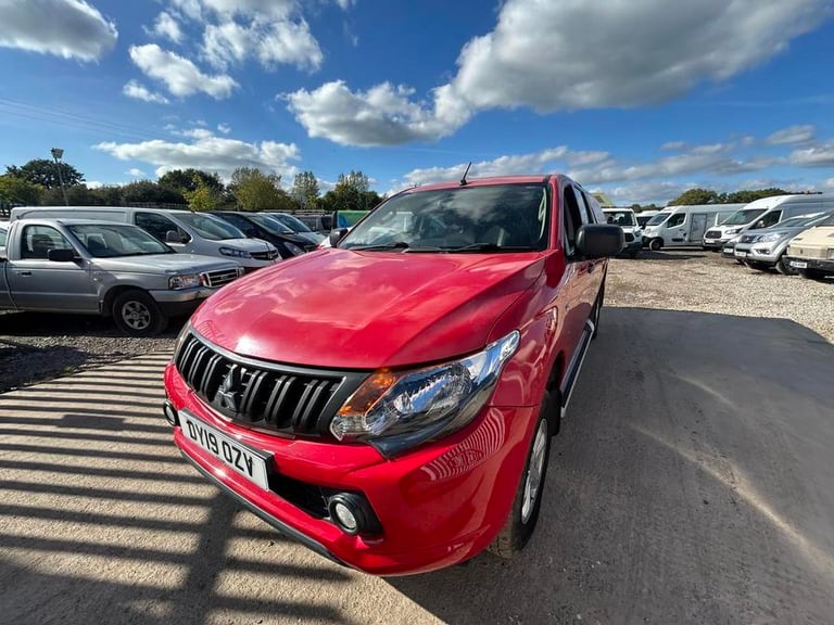 2019 Mitsubishi L200 L200 4Life DI-D 4x4 DIESEL Manual