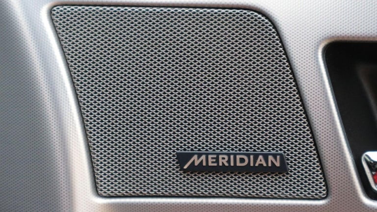 JAGUAR XF 2.2d Portfolio Sportbrake Auto Euro 5 (s/s) 5dr 2015