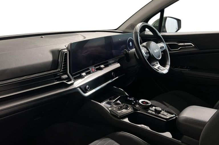 2023 73 KIA SPORTAGE 1.6 T-GDI 13.8KWH 3 SUV 5DR PETROL PLUG-IN HYBRID AUTO AWD 