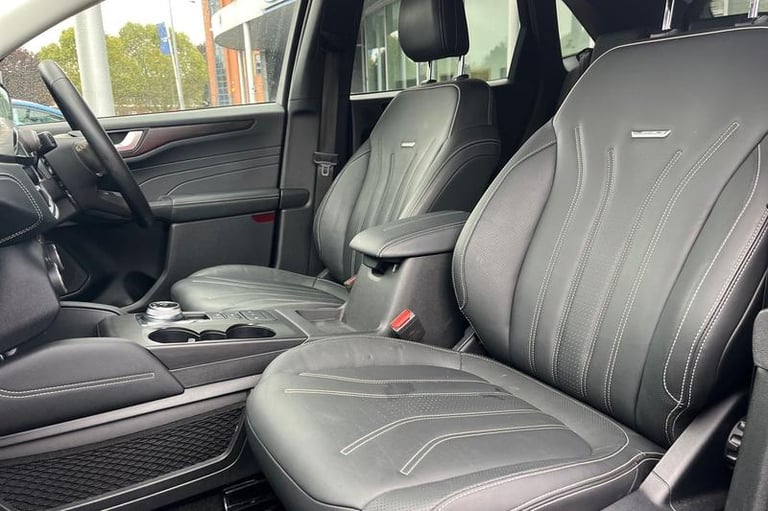 2024 Ford Kuga 2.5 Duratec 14.4kWh Vignale SUV 5dr Petrol Plug-in Hybrid CVT Euro 6 (s/s) SUV Hyb...