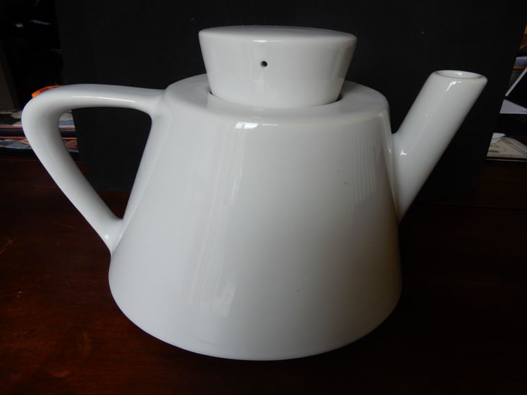Vintage Ikea 1990's White Minimalist ceramic teapot - Varme