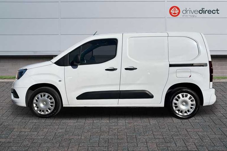 2022 Vauxhall Combo 1.5 Turbo D 2000 Sportive Panel Van 5dr Diesel Manual L1 H1 Euro 6 (100 ps) P...