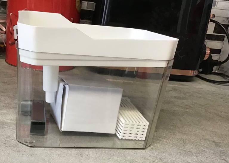 image for Cat water fountain