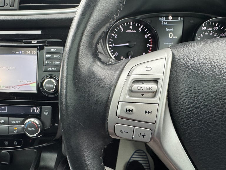 2017 Nissan Qashqai 1.2 DIG-T N-Connecta SUV 5dr Petrol XTRON 2WD Euro 6 (s/s)