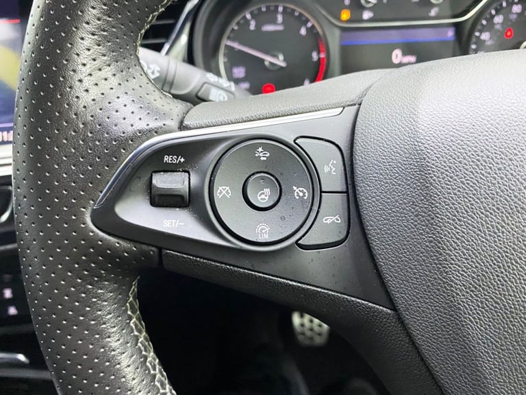 2019 Vauxhall Insignia 2.0 Turbo D BlueInjection SRi VX Line Nav Sports Tourer 5dr Diesel Manual ...