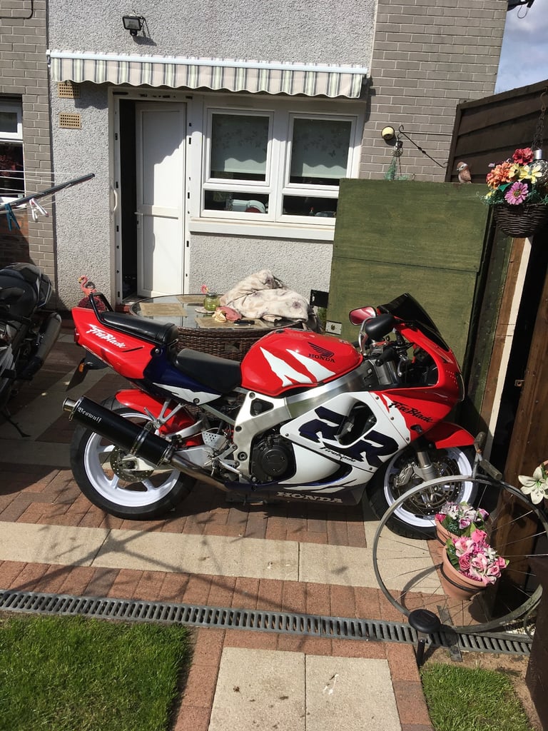 image for 1999 cbr fireblade 