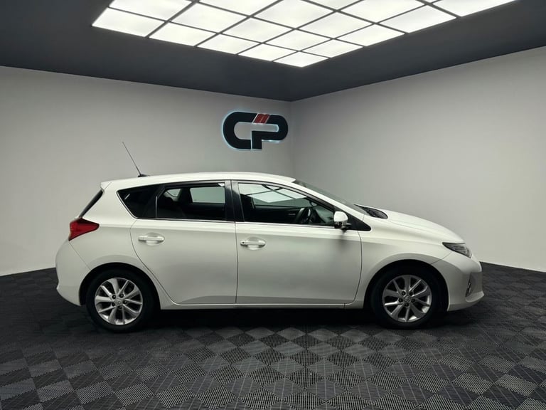 2014 Toyota Auris 1.4 D-4D Icon 5dr HATCHBACK DIESEL Manual