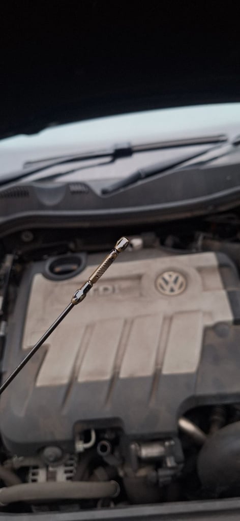Volkswagen, PASSAT, Saloon, 2010, Manual, 1968 (cc), 4 doors