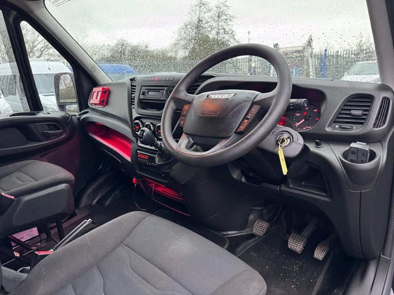 2018 68 Iveco Daily Recovery Truck. 52-180. Sleeper. AC. Winch. Ali bed. RearAir